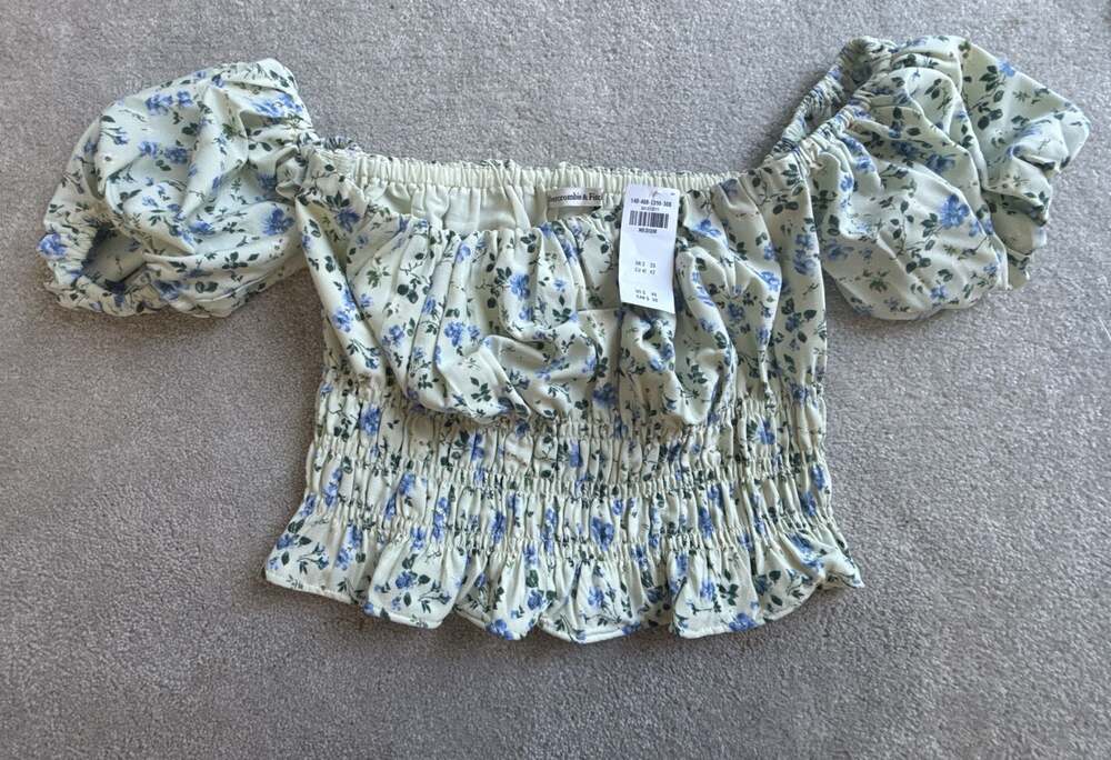 Abercrombie & Fitch Blue Floral Off-The-Shoulder Puff Sleeve Smocked Crop Top